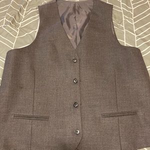 Like New slim fit vest
